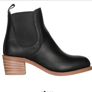 SOLD🎈Harriet heeled Chelsea boot